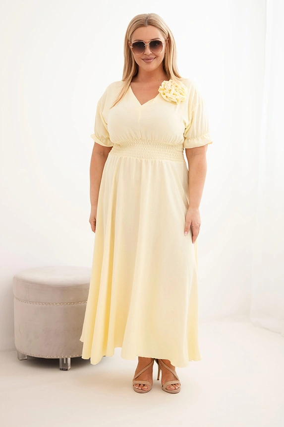 Sukienka wiskozowa Plus Size z dekoltem V i marszczoną talią ( 46-50)   