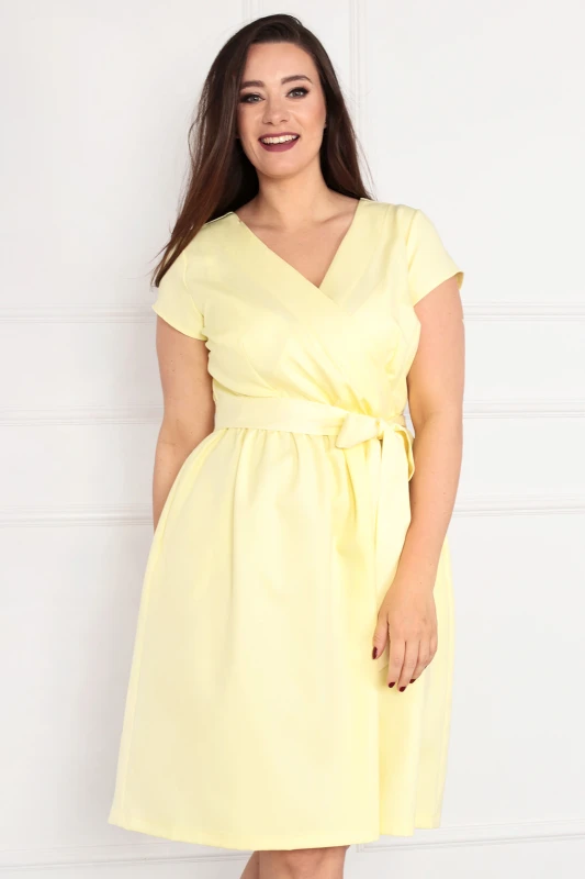 Sukienka plus size wiązana w talii  COCO (L. r 44-52)  