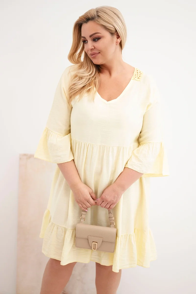 Sukienka plus size z ażurowymi plecami ( r. 44-50) - 100 % wiskoza 