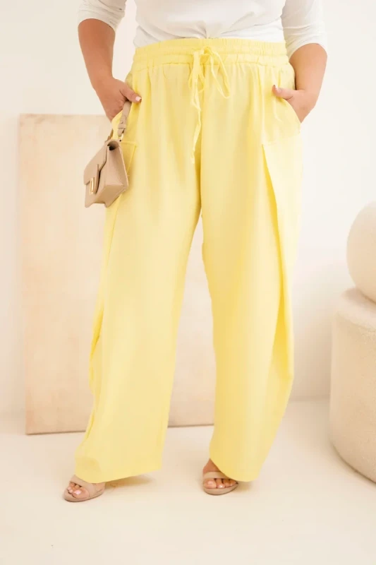 Spodnie damskie bawełniane Plus Size z gumką w pasie ( r. 48-54) mod 8118 