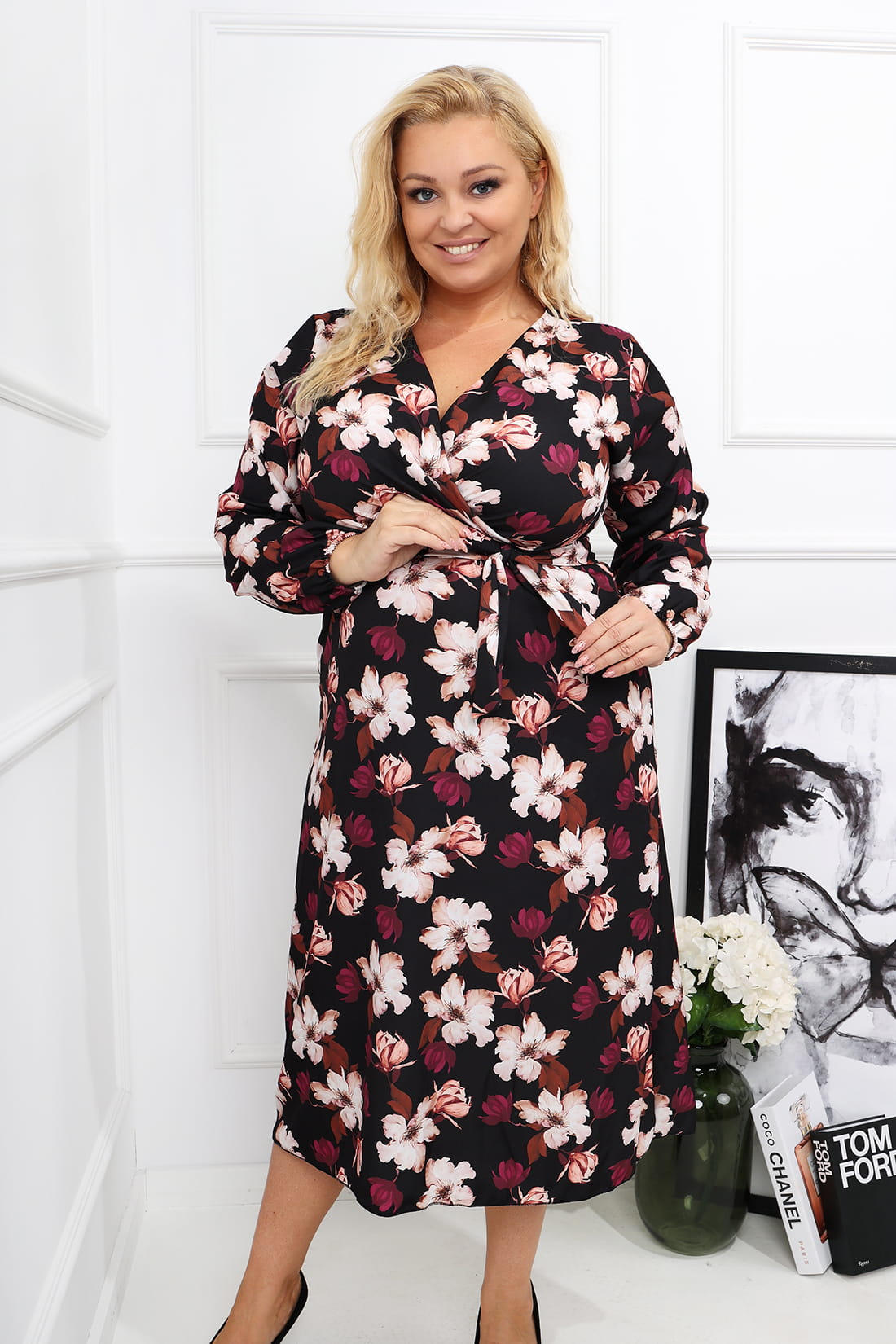 Sukienka plus size w kwiatowy print MERCII w kwiaty  ( r. 42-50)   
