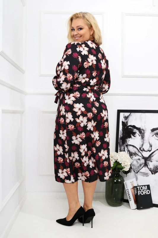 Sukienka plus size w kwiatowy print MERCII w kwiaty  ( r. 42-50)   
