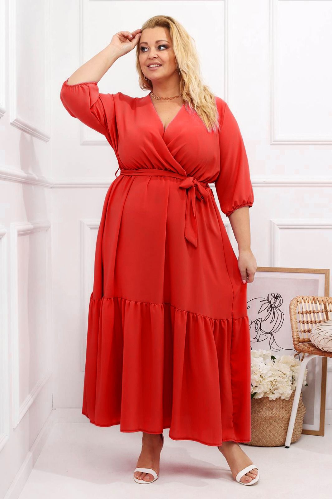 Zwiewna sukienka plus size  MAGILA MAXI ( r. 46-56) 