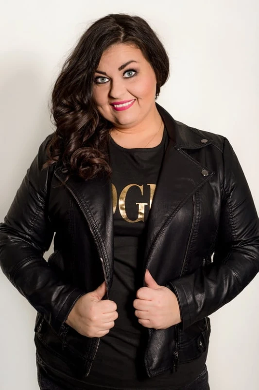Ramoneska plus size ERILA (r.44-52) 