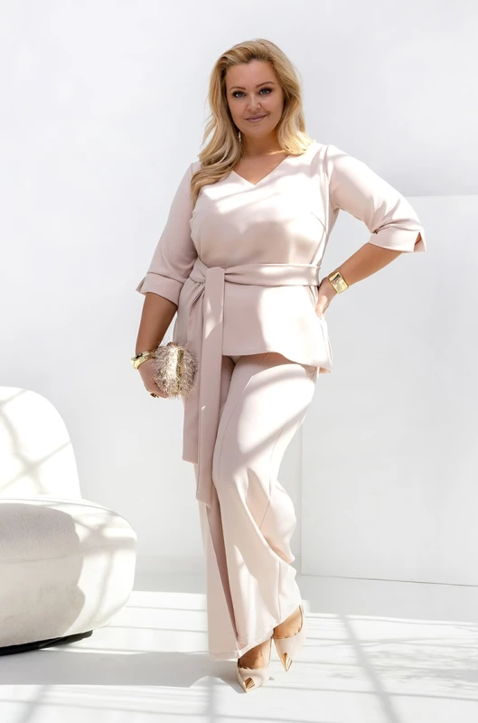 Komplet plus size  wiązany paskiem MODERN 566 ( r. 42-48)   