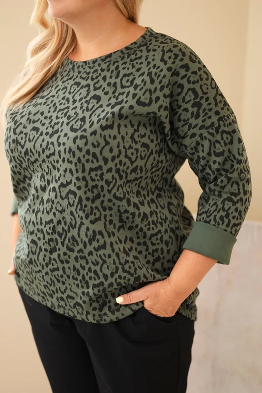 Bluzka Plus Size w Modny Zwierzęcy Print z Asymetrycznym Dołem (r.44/46)   