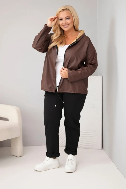 Kurtka Plus Size z Kapturem i Regulowanym Dołem (r.44/48)