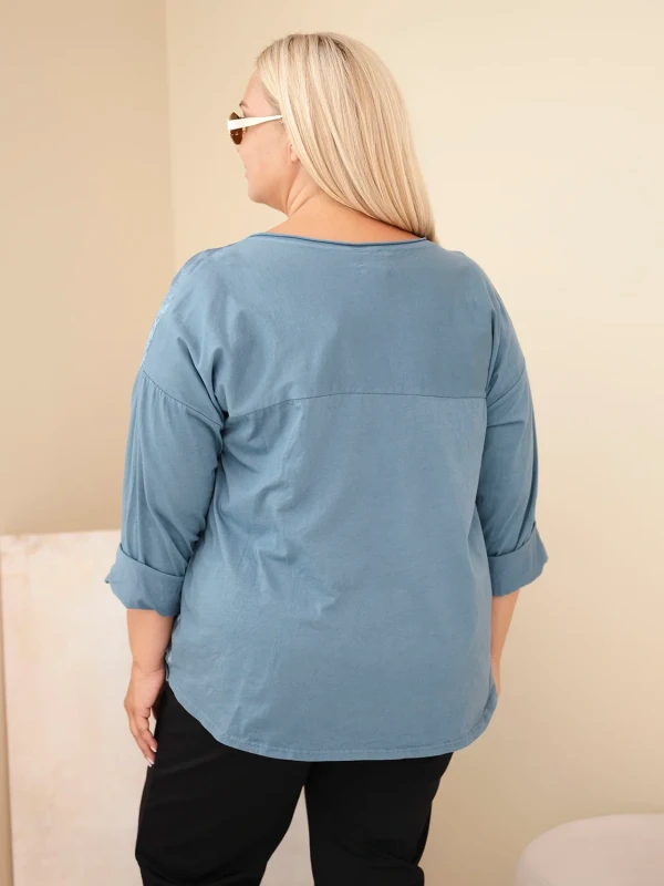Bluzka damska Plus Size z ozdobnym nadrukiem i wiskozą(r. 46/50) 