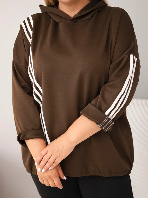Bluza damska Plus Size z kapturem i ozdobnymi paskami -uniwersalna 