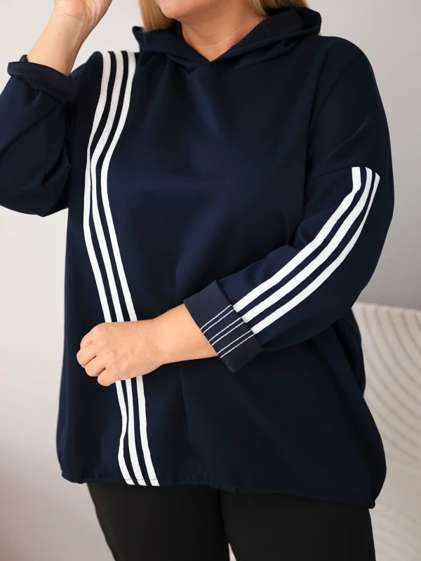 Bluza damska Plus Size z kapturem i ozdobnymi paskami -uniwersalna  