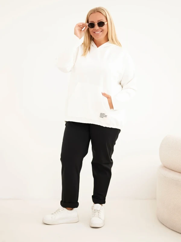 Bluza damska Plus Size oversize z kapturem i kieszenią kangurką (r.50-56)        