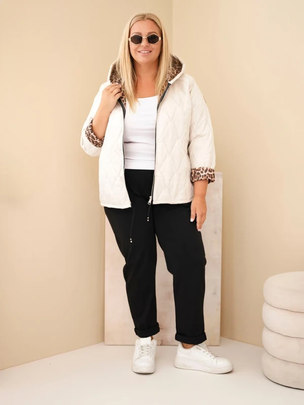Kurtka damska Plus Size z kapturem i ozdobnym wykończeniem (r.46/50)   