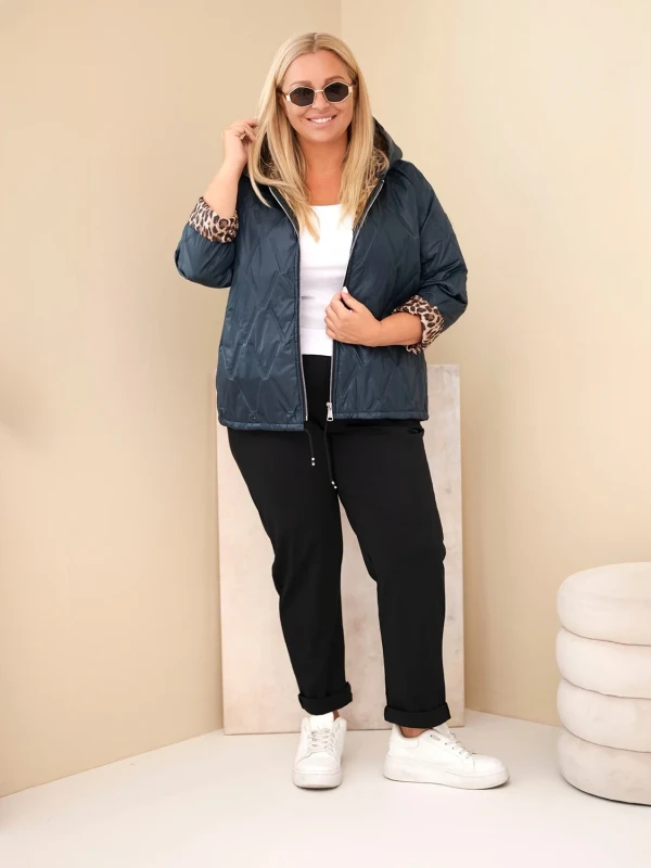 Kurtka damska Plus Size z kapturem i ozdobnym wykończeniem (r.46/50)  