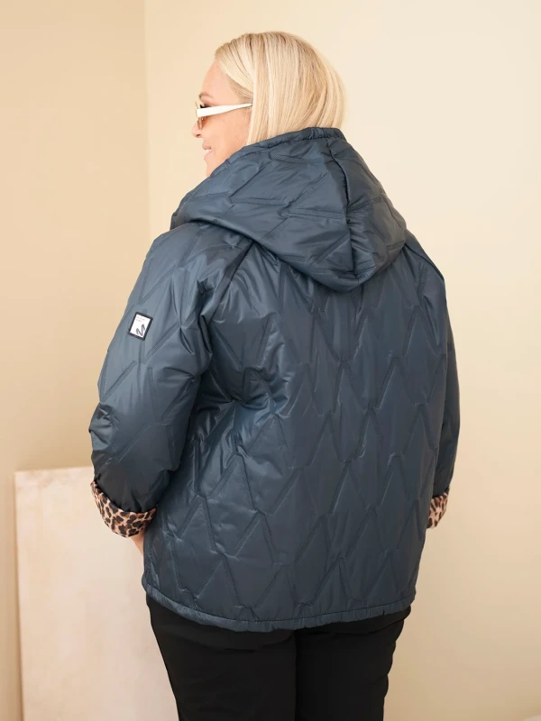 Kurtka damska Plus Size z kapturem i ozdobnym wykończeniem (r.46/50)  