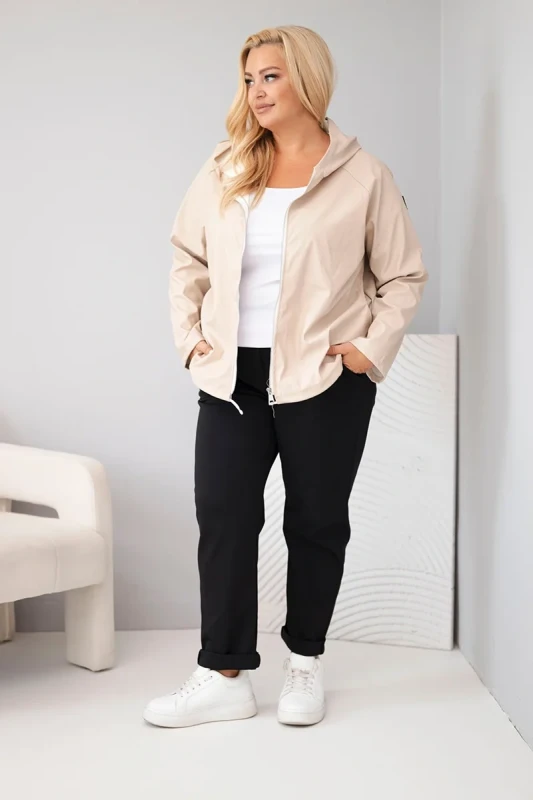 Kurtka Plus Size z Kapturem i Regulowanym Dołem (r.44/48)  