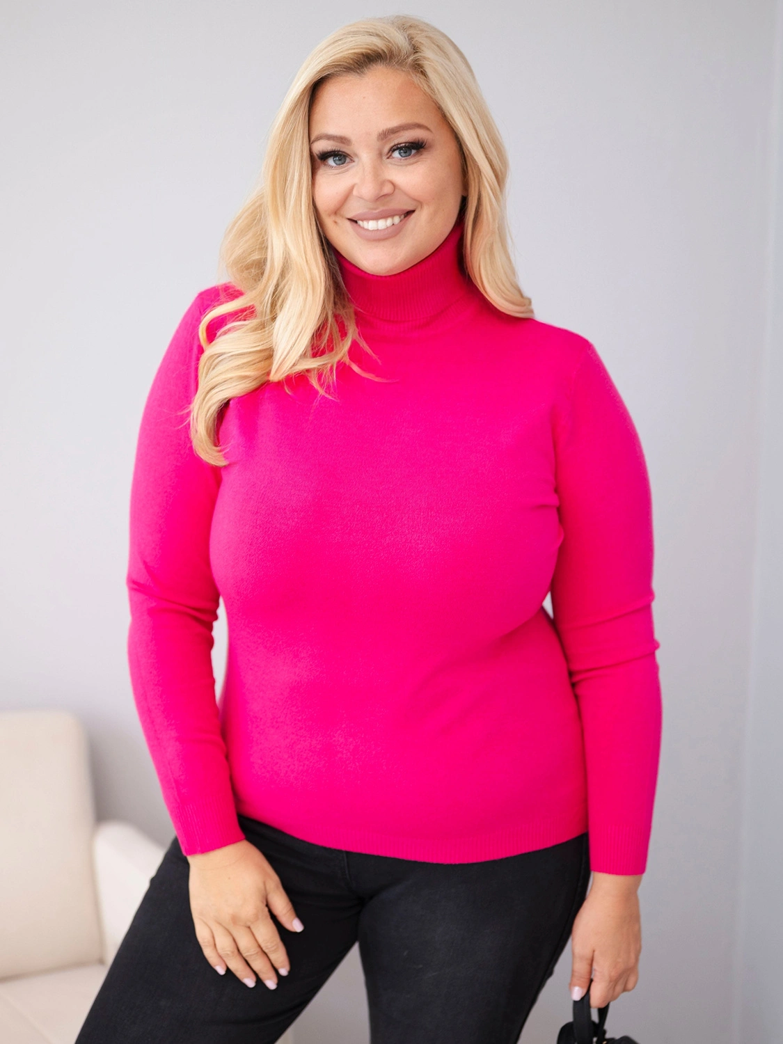 Sweter damski Plus Size „ELIZA” z półgolfem  (r.44-48)
