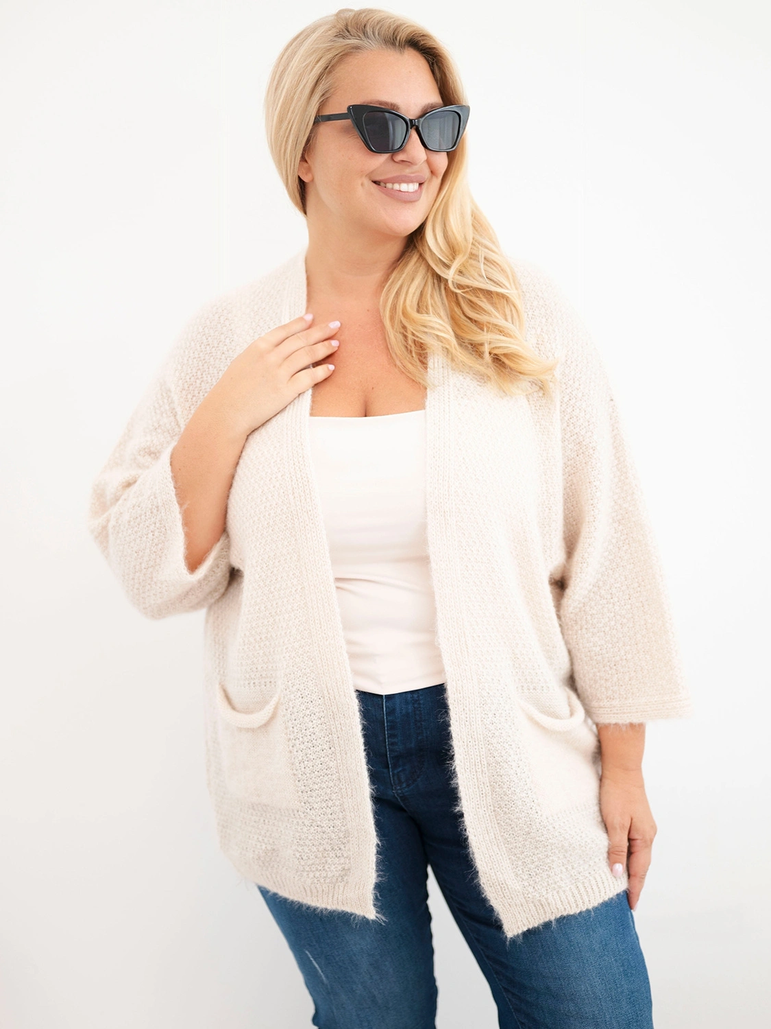 Kardigan damski Plus Size z kieszeniami (r.44-48)  