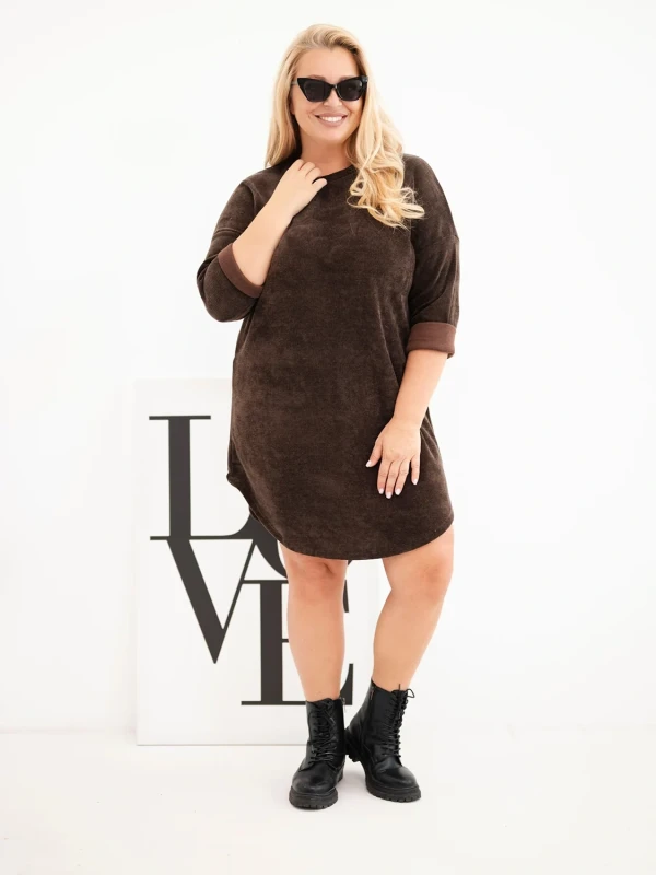 Sukienka damska Plus Size sztruksowa o luźnym kroju ( r. 46-50)       