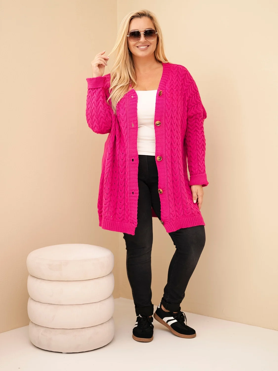Kardigan damski Plus Size z warkoczowym wzorem – długi sweter rozpinany 48–54