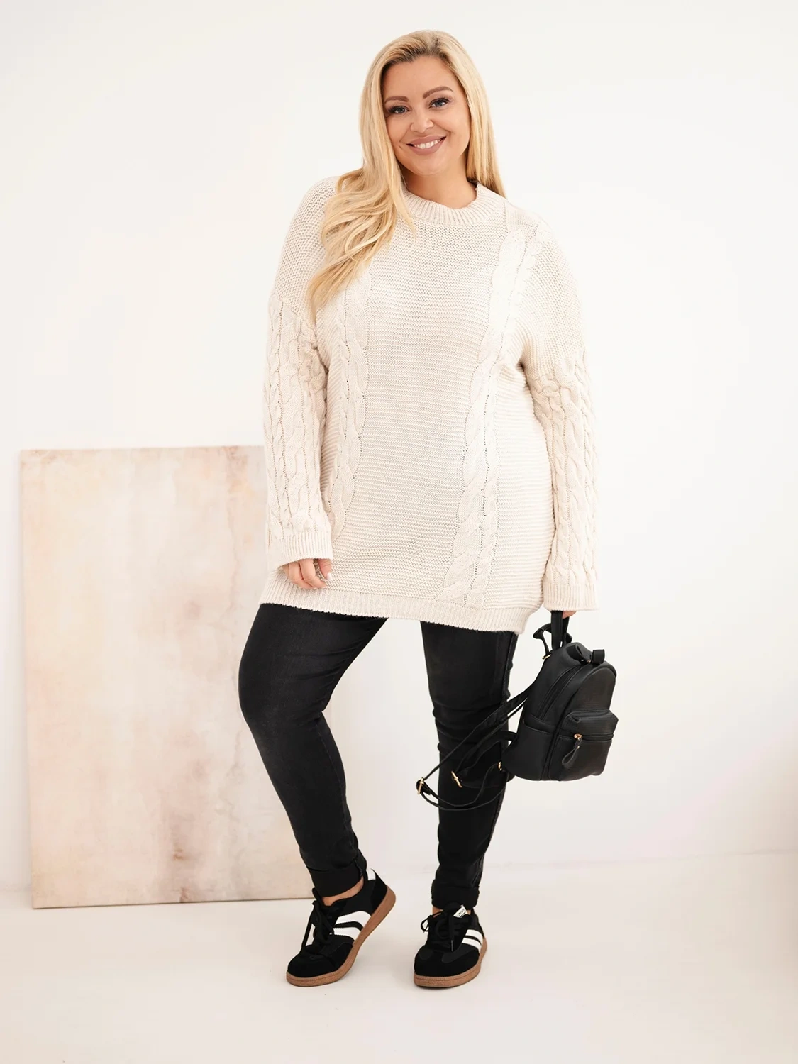Sweter damski Plus Size z warkoczowym wzorem – długi sweter oversize 48–52  