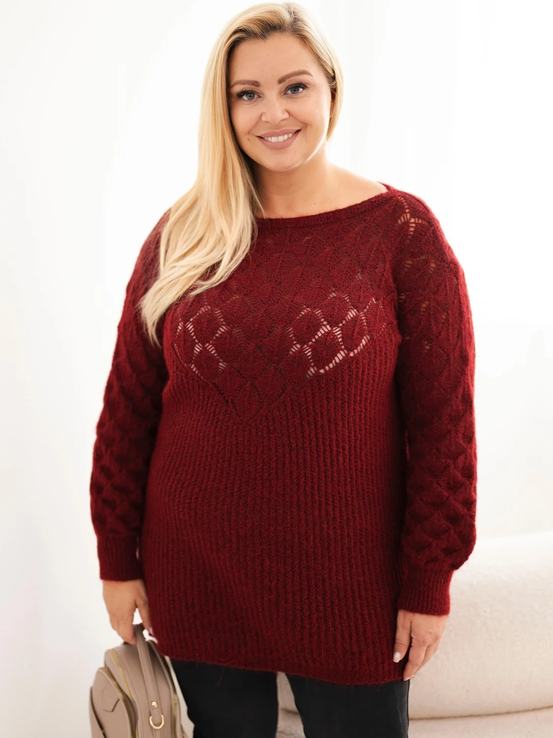Sweter damski Plus Size z ażurowym wzorem i wełną – długi sweter 46–50  