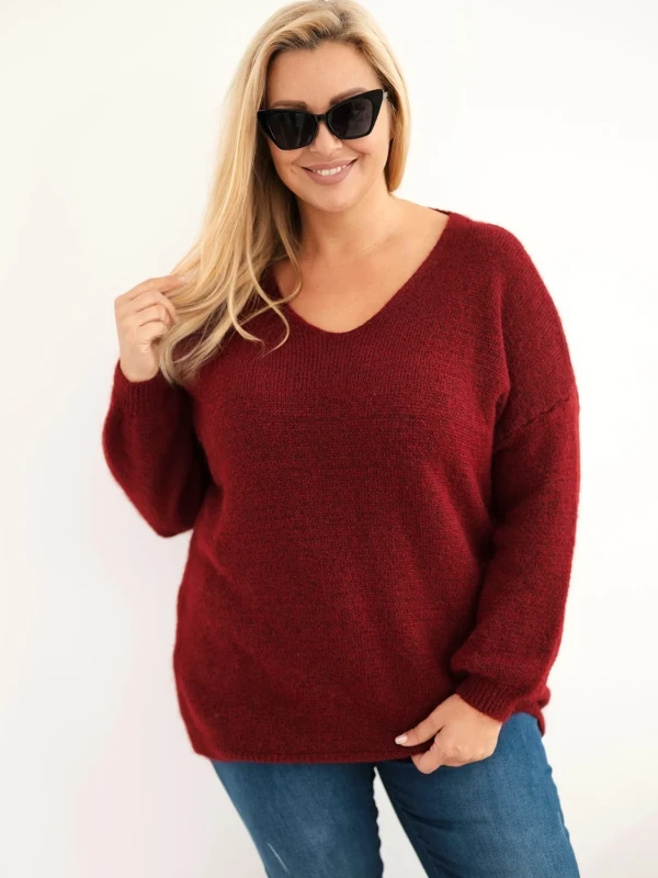 Sweter damski Plus Size z wełną i dekoltem V (r.46/50)