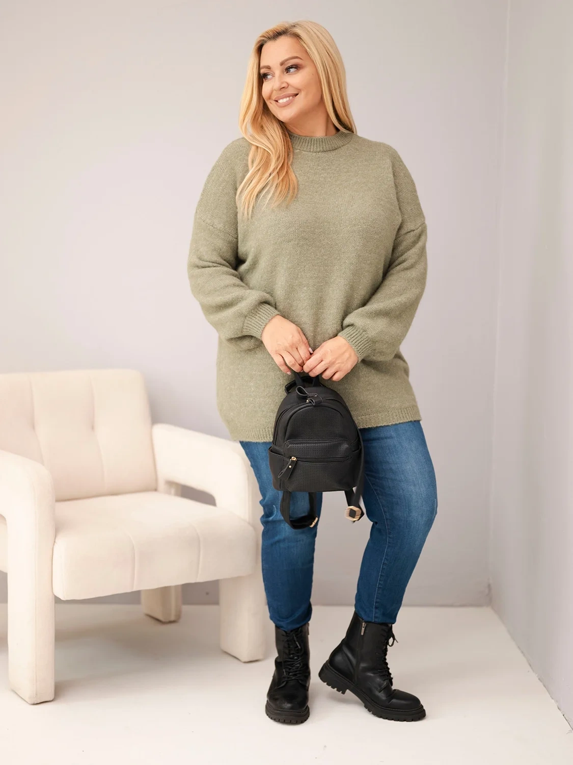 Sweter damski Plus Size z wełną – luźny krój 46–50