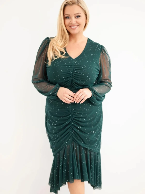 Elegancka sukienka Plus Size midi z marszczeniem i błyszczącymi aplikacjami – rozmiary 44–48