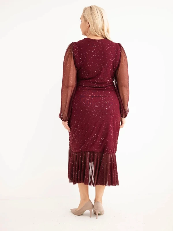 Elegancka sukienka Plus Size midi z marszczeniem i błyszczącymi aplikacjami – rozmiary 44–48 