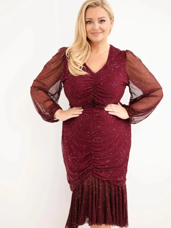 Elegancka sukienka Plus Size midi z marszczeniem i błyszczącymi aplikacjami – rozmiary 44–48 