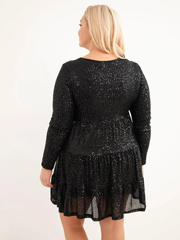 Elegancka sukienka tunika Plus Size z cekinami i falbaną – rozmiar 42–46  