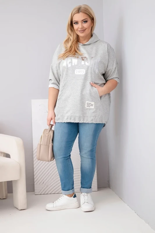 Bluza Plus Size wiskozowa z kapturem i kieszenią kangurką (r.50-56)       
