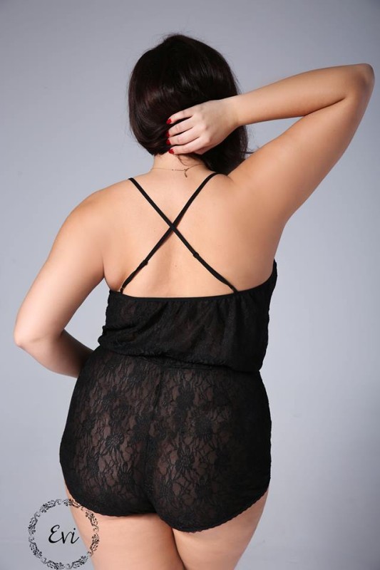 Kombinezon PLUS SIZE sznurowany BRIT- czarny (r.44-60)