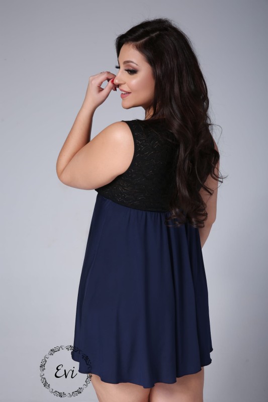 Koszulka  plus size z koronką DORA - granatowa (r.44-60) 